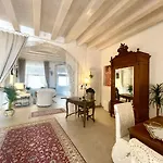 Ortigia MaaM Apartments
